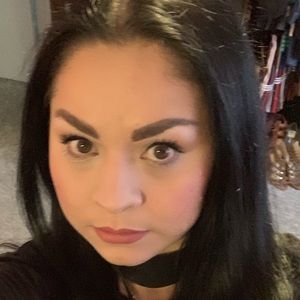 Meet your Posher, Brenda